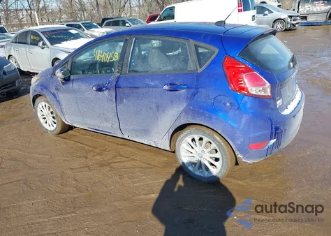 2014 Ford Fiesta Se z USA, uszkodzony, nr VIN 3FADP4EJ3EM200872